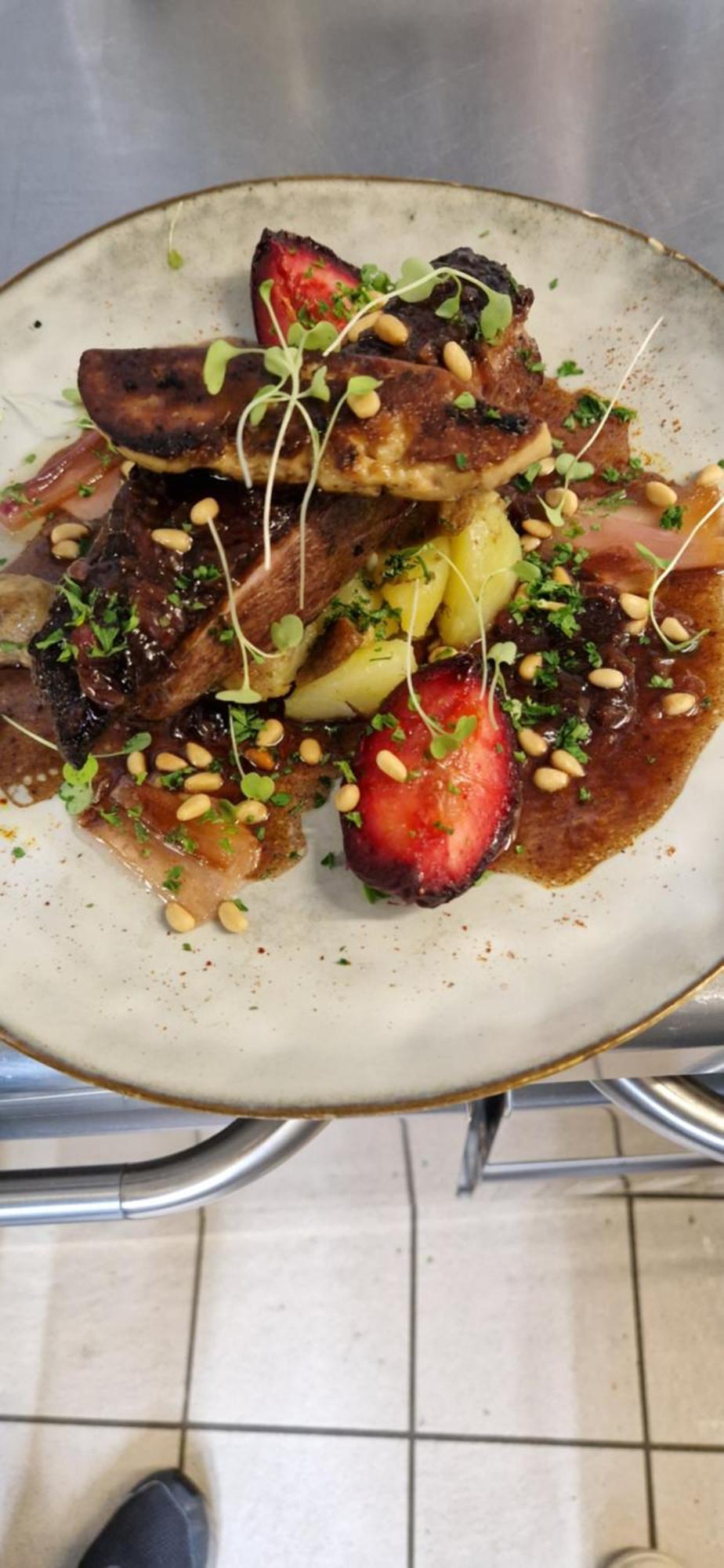 Cette-Eygun Chateau D'Arance Hotel Restaurant Espace Bien-Etre מראה חיצוני תמונה